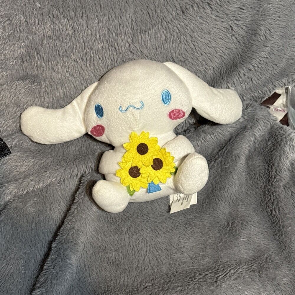 Hello Kitty Sanrio Plush Spring Bouquet Plush NWT Cinnamoroll 6” 2024